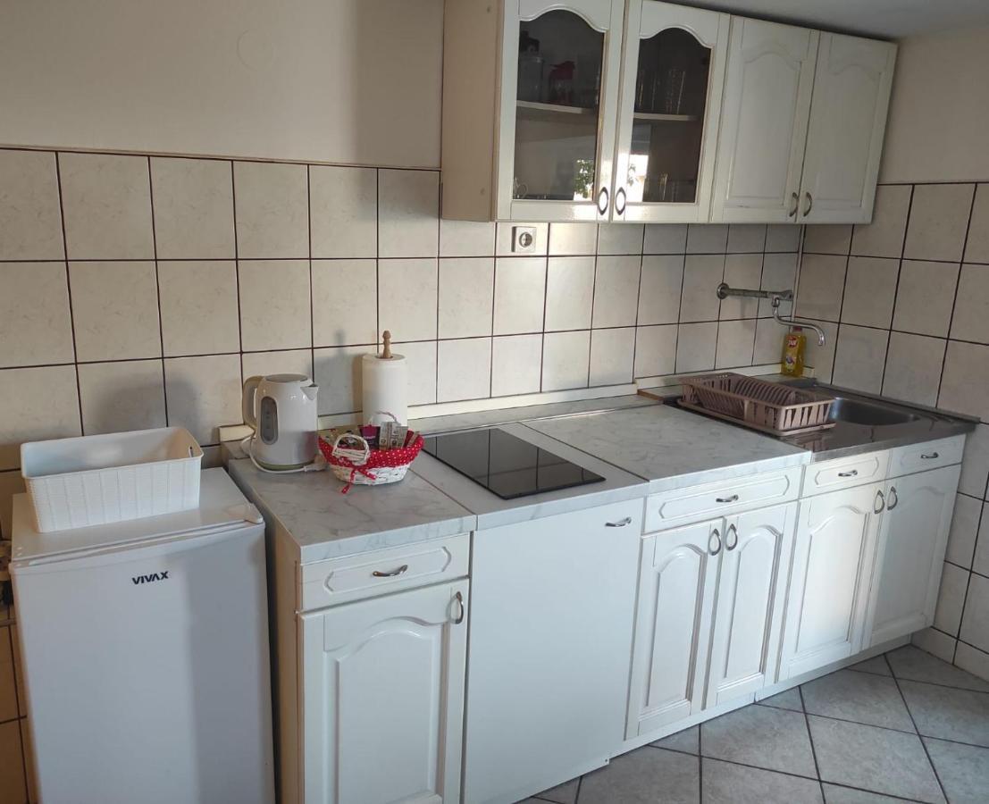 Studio Apartment Petrov Шибеник Екстер'єр фото